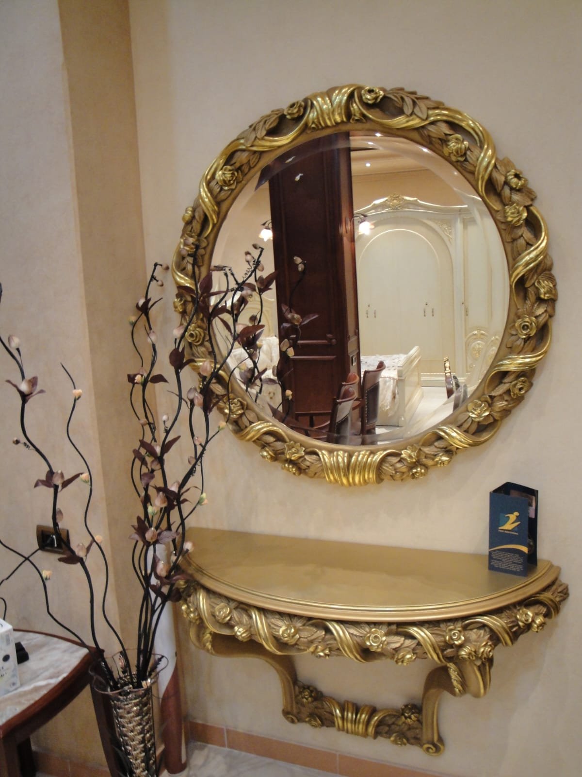 أنتيكات وكونسول — مصنع الأخوين للأثاث بدمياط